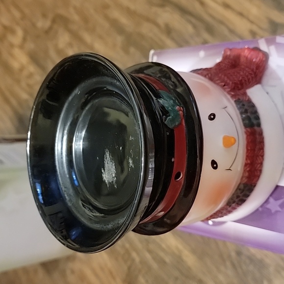 Scentsy Bluster Full-Size Warmer - Picture 3 of 3